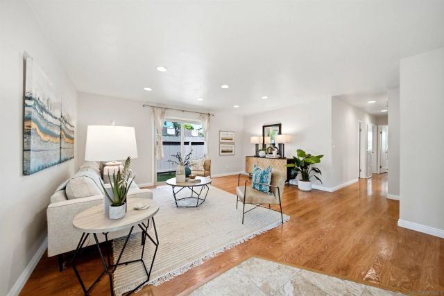 7828 Camino Raposa, San Diego, CA 92122