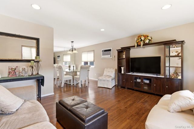 243 N Delaware Avenue, North Massapequa, NY 11758