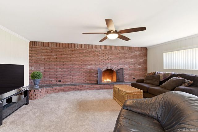 243 N Delaware Avenue, North Massapequa, NY 11758