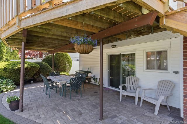 243 N Delaware Avenue, North Massapequa, NY 11758