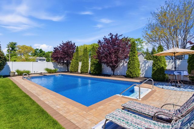 243 N Delaware Avenue, North Massapequa, NY 11758