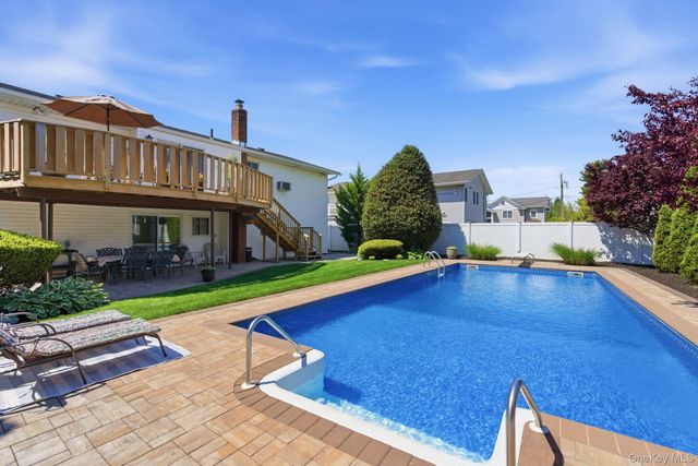 243 N Delaware Avenue, North Massapequa, NY 11758
