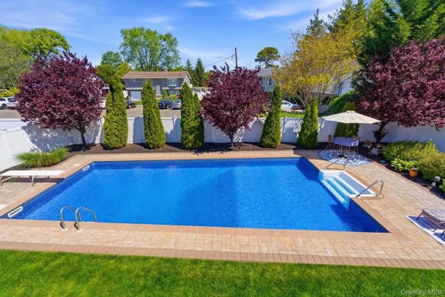 243 N Delaware Avenue, North Massapequa, NY 11758