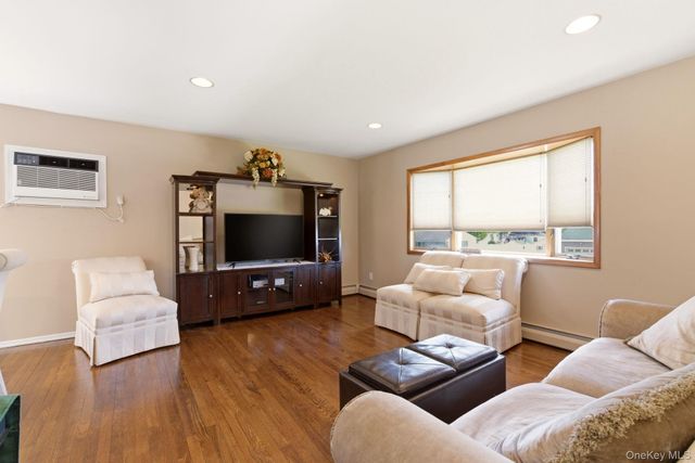 243 N Delaware Avenue, North Massapequa, NY 11758