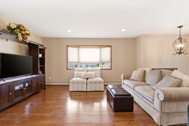 243 N Delaware Avenue, North Massapequa, NY 11758