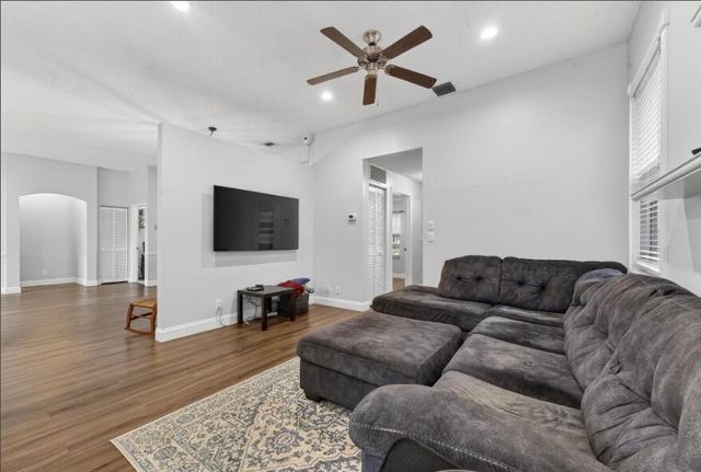 4457 NW 64th Street, Coconut Creek, FL 33073