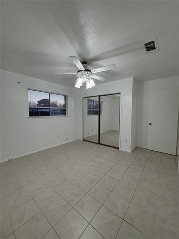 1812 Redwood Street, Arlington, TX 76014