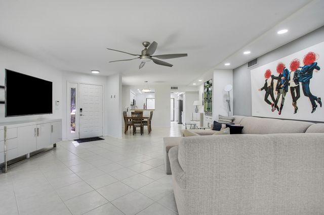 7236 Clunie Place 15302, Delray Beach, FL 33446