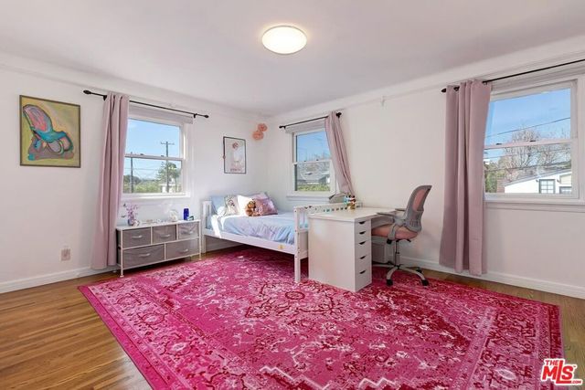 10575 Cushdon Avenue, Los Angeles, CA 90064