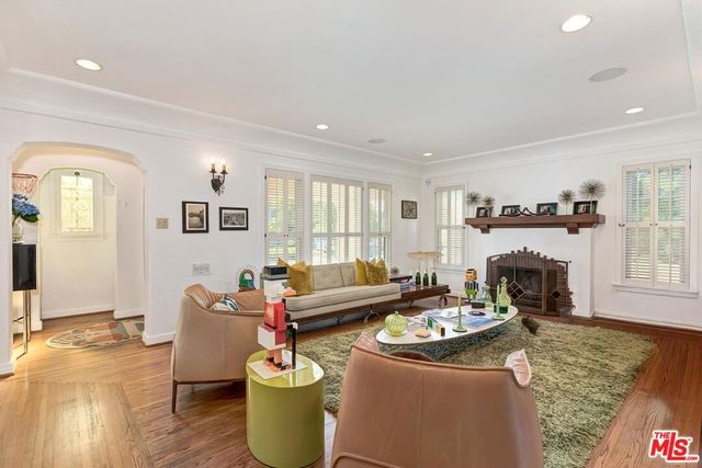 10575 Cushdon Avenue, Los Angeles, CA 90064