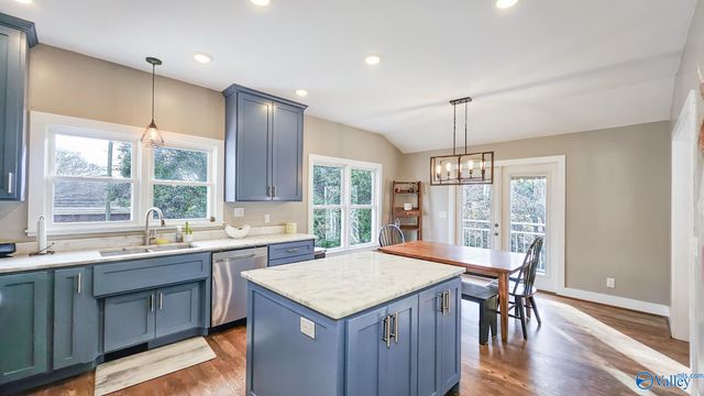 241 Hampton Road, Hartselle, AL 35640