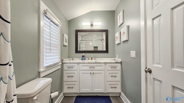 241 Hampton Road, Hartselle, AL 35640