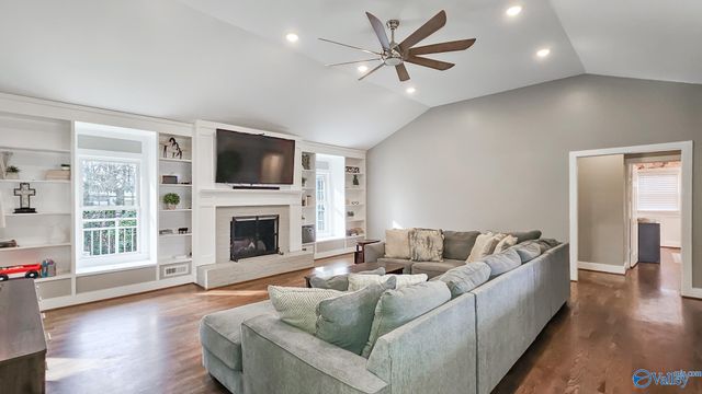 241 Hampton Road, Hartselle, AL 35640