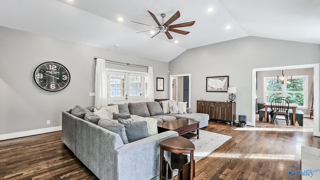 241 Hampton Road, Hartselle, AL 35640