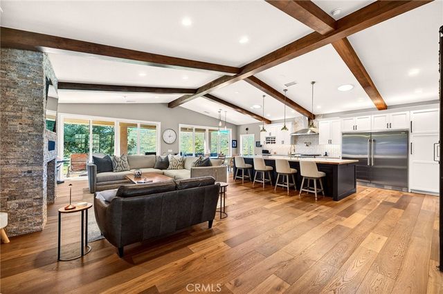 37527 La Encina Circle, Murrieta, CA 92562