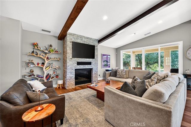 37527 La Encina Circle, Murrieta, CA 92562