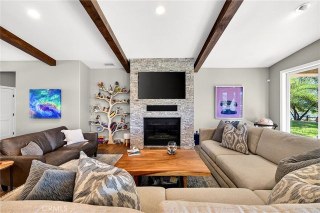 37527 La Encina Circle, Murrieta, CA 92562