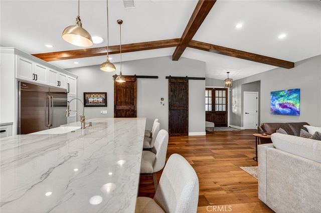 37527 La Encina Circle, Murrieta, CA 92562