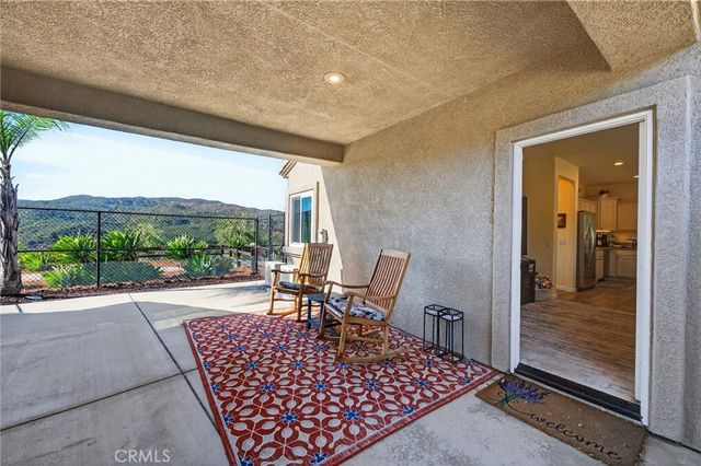 37527 La Encina Circle, Murrieta, CA 92562