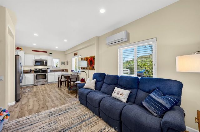 37527 La Encina Circle, Murrieta, CA 92562