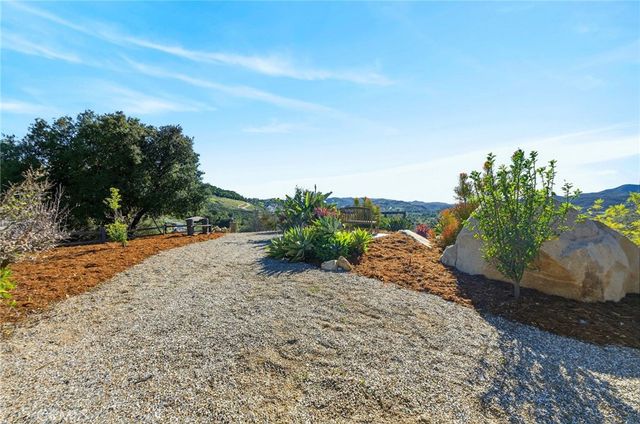 37527 La Encina Circle, Murrieta, CA 92562