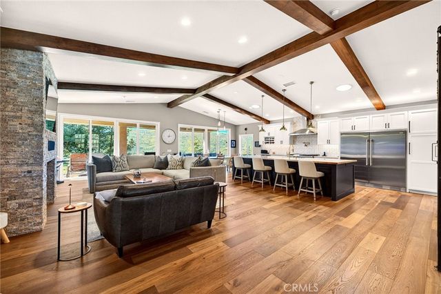 37527 La Encina Circle, Murrieta, CA 92562