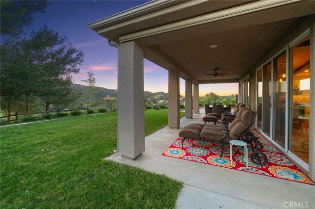 37527 La Encina Circle, Murrieta, CA 92562