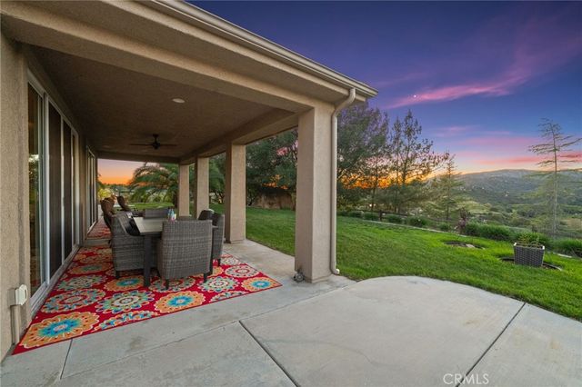 37527 La Encina Circle, Murrieta, CA 92562