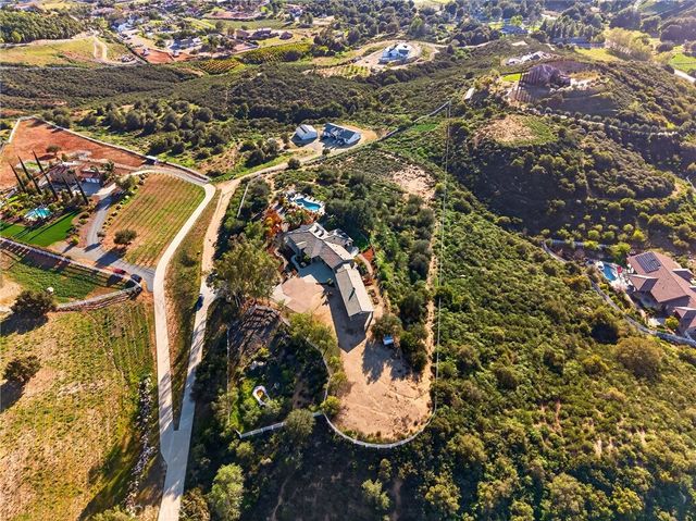 37527 La Encina Circle, Murrieta, CA 92562