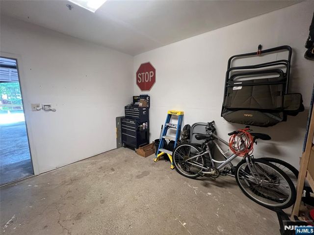203 Mark Twain Way, Mahwah, NJ 07430
