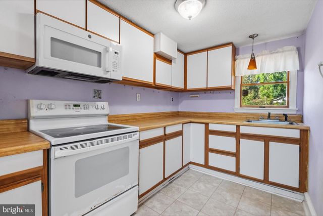 5 W DRUMBED RD, Villas, NJ 08251