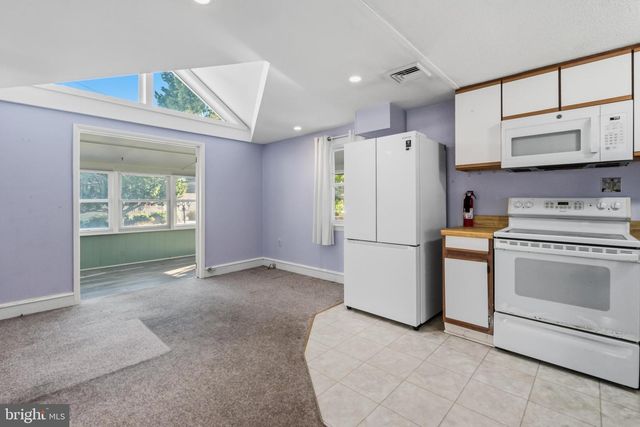 5 W DRUMBED RD, Villas, NJ 08251