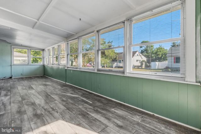 5 W DRUMBED RD, Villas, NJ 08251
