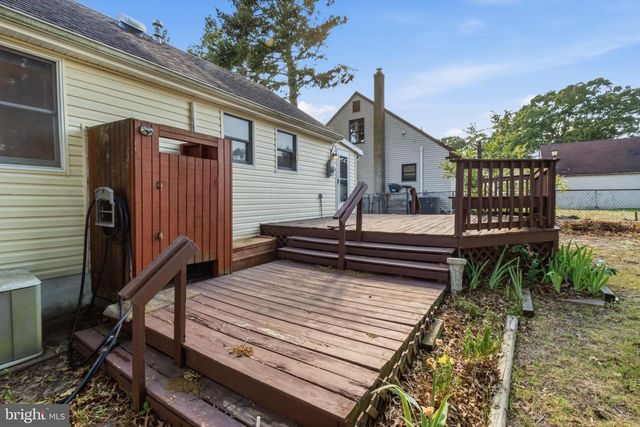 5 W DRUMBED RD, Villas, NJ 08251