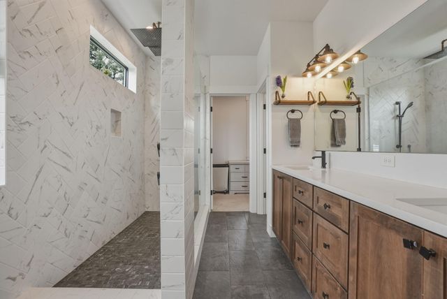 19250 Innes Market Road, Bend, OR 97703