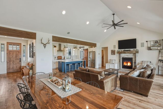 19250 Innes Market Road, Bend, OR 97703