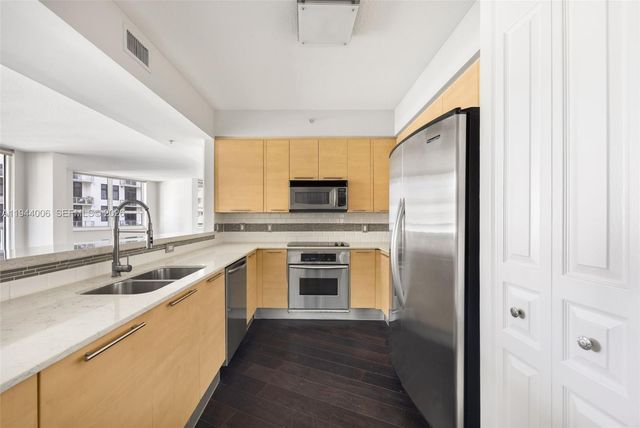 350 SE 2nd St 870, Fort Lauderdale, FL 33301