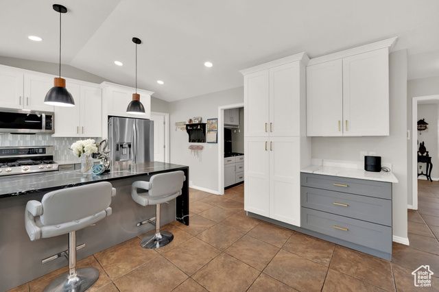 1356 EASTPOINT DR, Sandy, UT 84092