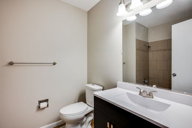 2640 N Holyoke St., Wichita, KS 67220