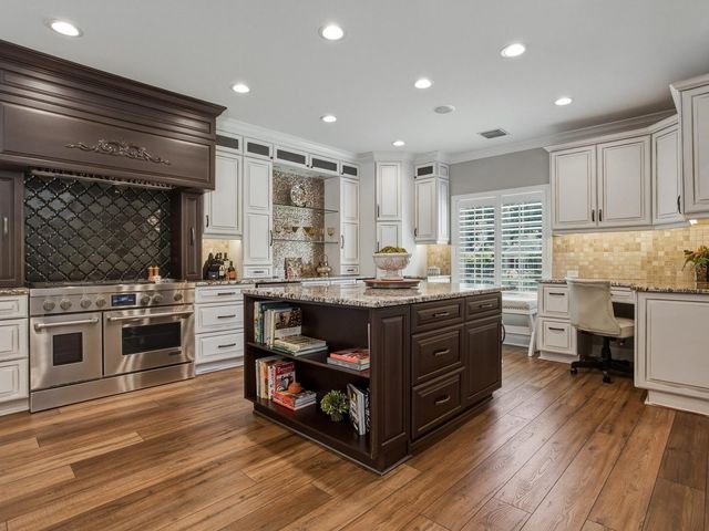4507 W WATROUS AVENUE, Tampa, FL 33629