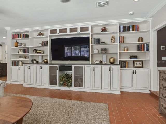 4507 W WATROUS AVENUE, Tampa, FL 33629
