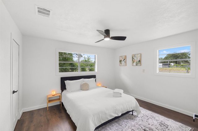 100 Shady Oaks Lane, Somerville, TX 77879