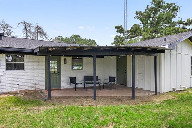 100 Shady Oaks Lane, Somerville, TX 77879