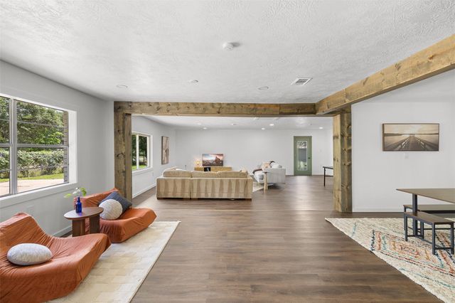 100 Shady Oaks Lane, Somerville, TX 77879