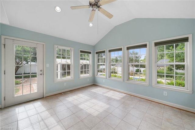 6204 Highland Brook Drive, Clemmons, NC 27012