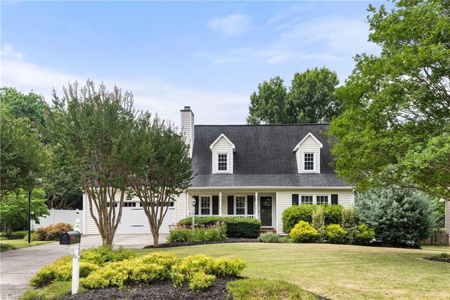 6204 Highland Brook Drive, Clemmons, NC 27012