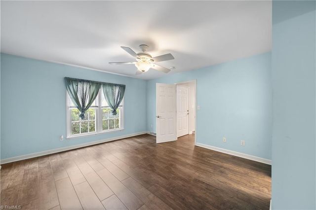 6204 Highland Brook Drive, Clemmons, NC 27012