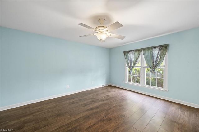 6204 Highland Brook Drive, Clemmons, NC 27012
