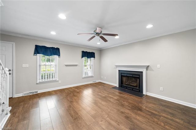 6204 Highland Brook Drive, Clemmons, NC 27012