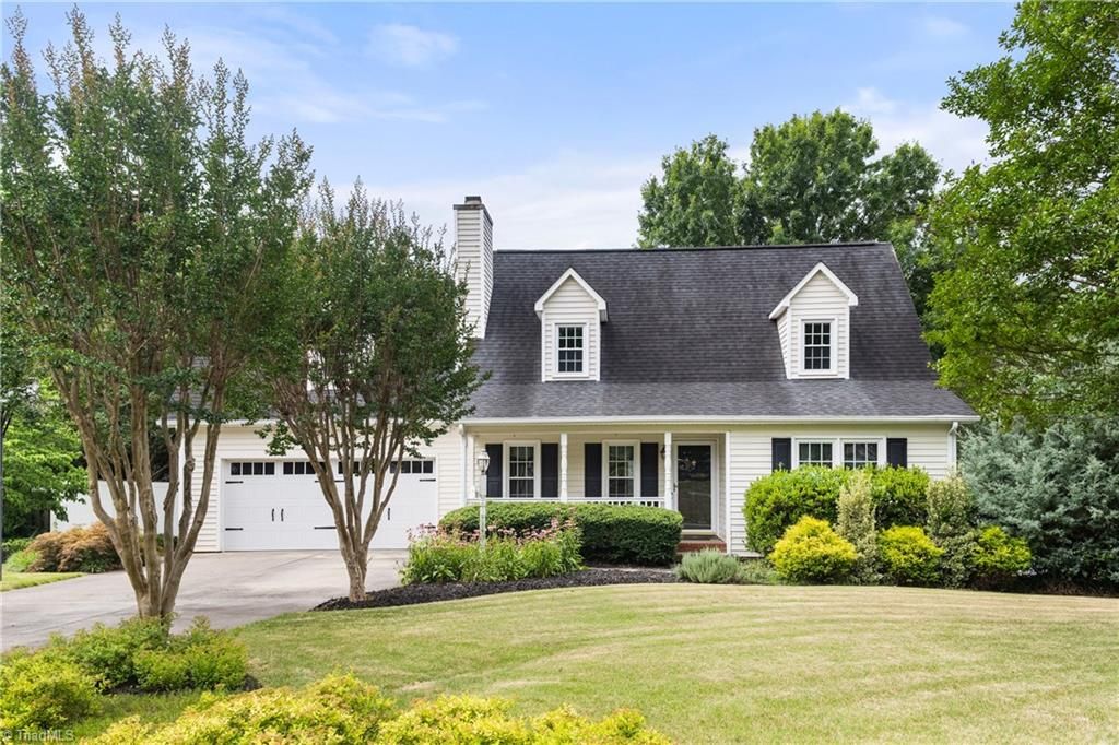 6204 Highland Brook Drive, Clemmons, NC 27012